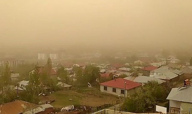 Karlıova, toz taşımıyla birlikte adeta kayboldu