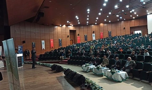 Kars'ta uyuşturucuyla mücadele semineri