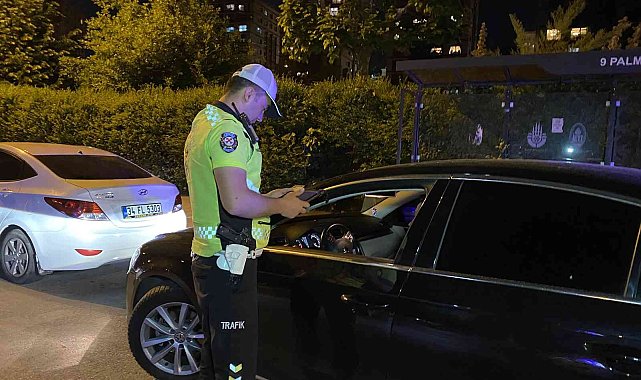 Kartal sahil yolundaki trafik denetiminde sürücülere ceza yağdı