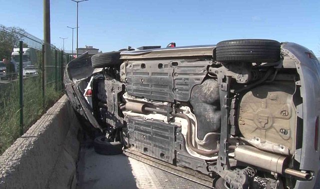 Kartal'da 3 araç birbirine girdi: 1 yaralı