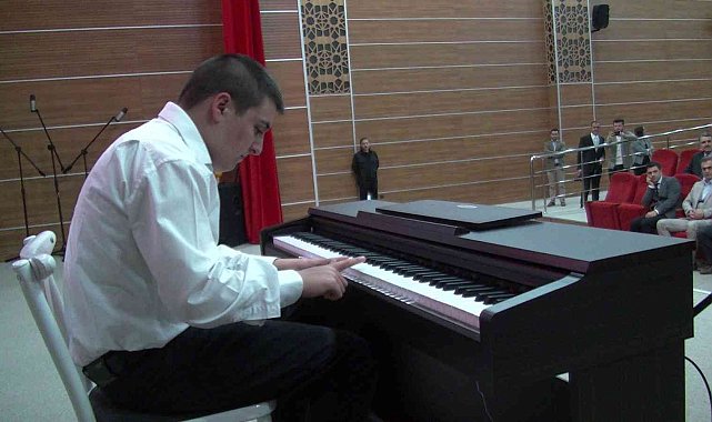 Kastamonu'da özel bireyler yetenekleri ile vatandaşları kendilerine hayran bıraktı