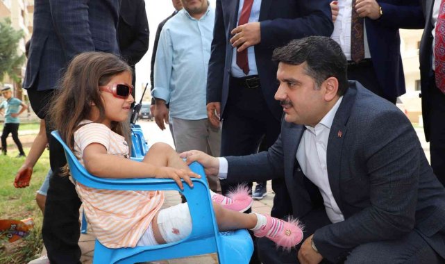 Kaymakam Tunç, köpek saldırısına uğrayan çocukla görüştü