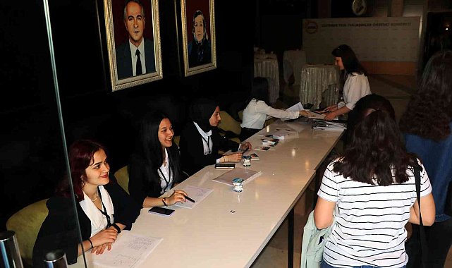 Kdz. Ereğli&#039;de &#039;Eğitimde yeni yaklaşımlar&#039; kongresi yapıldı