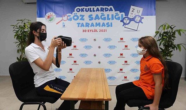 Kepez'den 15 bin öğrenciye göz taraması