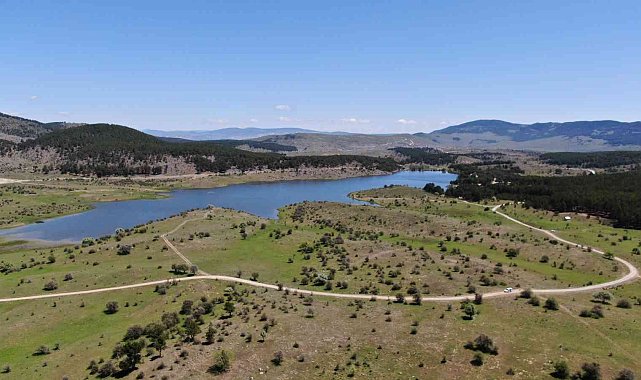 Kesin korunacak hassas alan ilan edilen Sorgun Yaylası'nda yeşille mavi kucaklaşıyor
