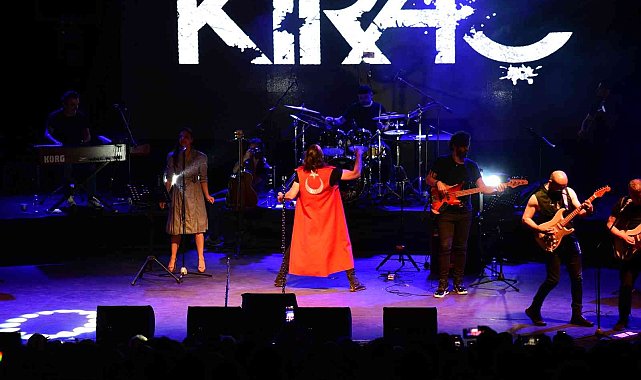 Kıraç Bursa'yı Türk Bayrağı ile coşturdu