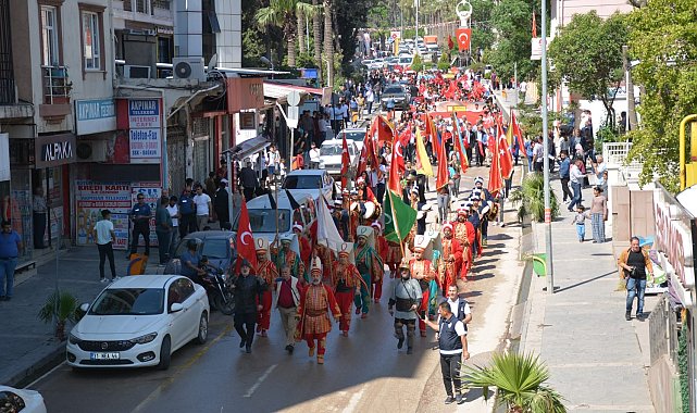 Kırıkhan'da mehterli Gençlik Yürüyüşü