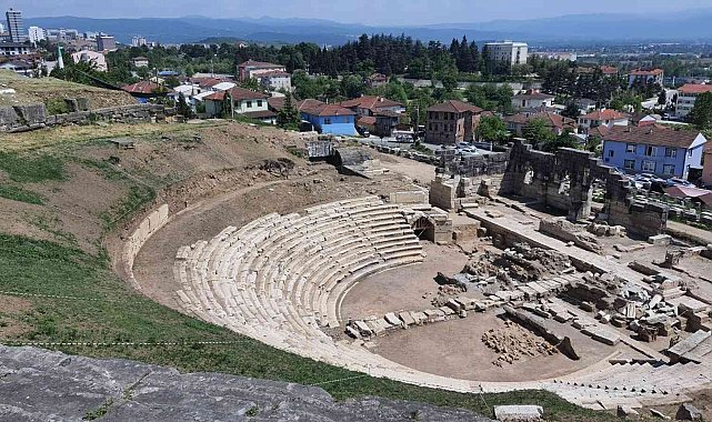 Konuralp&#039;te tarihi mesai