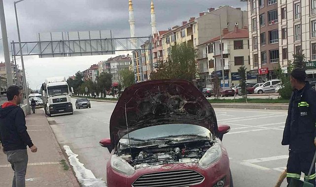 Konya'da otomobilde yangın paniği