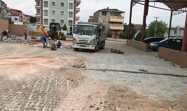 Körfez'de yıpranan parkeler yenileniyor