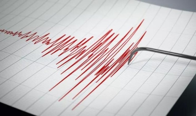 Korkutan Deprem! Ege Denizi'nde 4,5 büyüklüğünde deprem! .