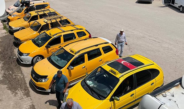 Korsandan bıkan taksiciler kontak kapattı