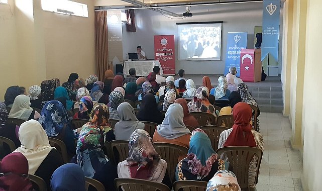 Köyceğiz'de "Dijital Dünyada Değerleriyle Aile Olmak" konulu konferans düzenlendi