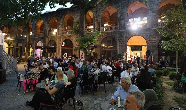 Koza Han'da kahvenin hatırı 40 yılı da aştı