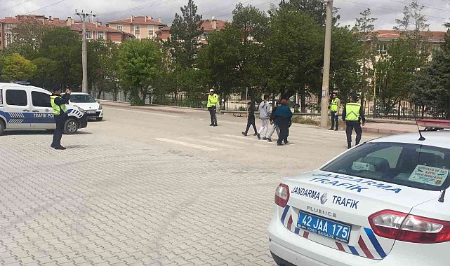 Kulu'da "Yayalar için 5 adımda güvenli trafik" uygulaması yapıldı