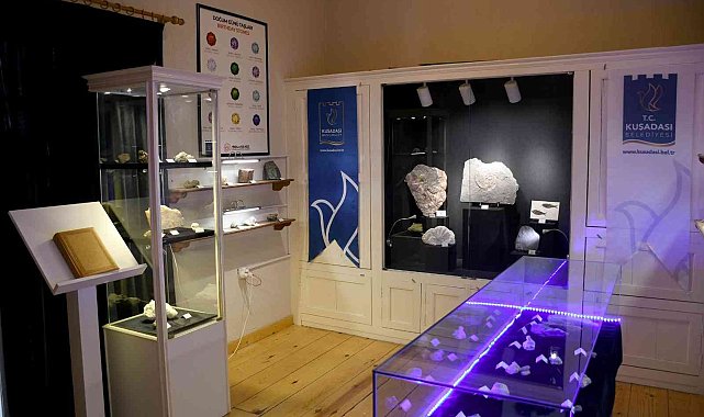 Kuşadası Belediyesi'nce açılan Fosil ve Mineral Müzesi, Tarihi Kentler Birliği ödüle layık görüldü