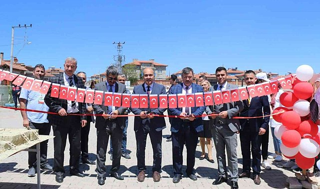 Kütahya İnköy Ortaokulu'nda Bilim Fuarı açıldı