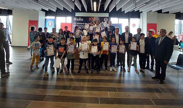 Kütahya&#039;da &#039;100. Yıl Dumlupınar Zaferi Satranç Turnuvası&#039; sonuçlandı
