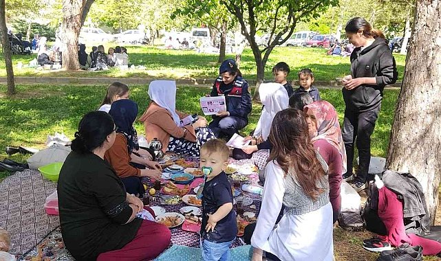 Kütahya'da Hıdırellez şenliklerinde KADES uygulaması tanıtıldı