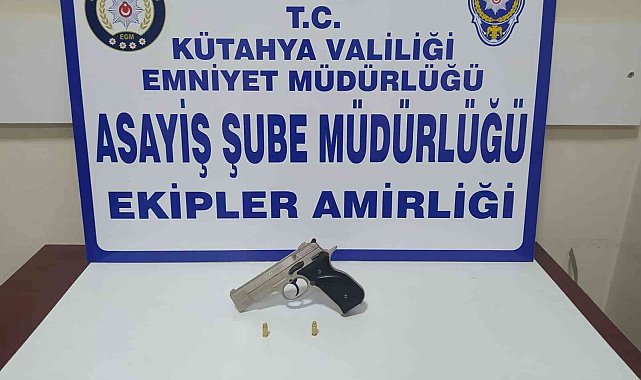 Kütahya'da şüpheli şahsın üzerinde ruhsatsız silah çıktı