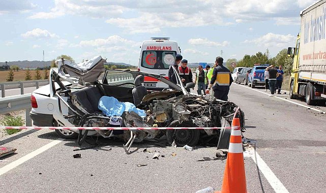 Kütahya'da trafik kazası: 1 ölü, 1 yaralı