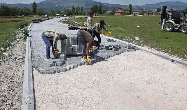 Kütahya'nın iki mahallesine kilit parke