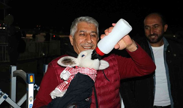 Kuzusu maça alınmadı, stadyumu terk etti