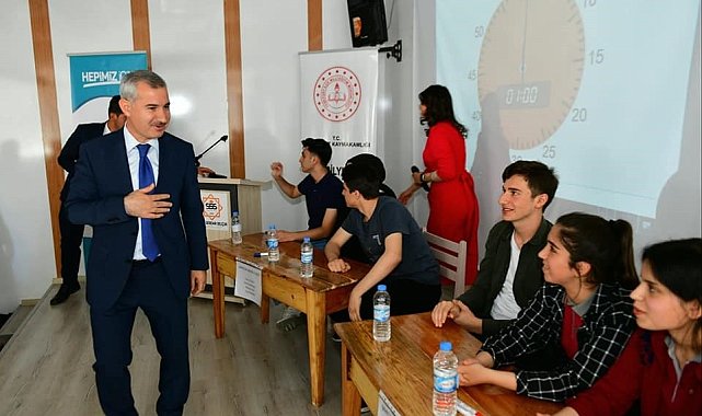 Lise öğrencileri ''Çevre Bilinci ve Sıfır Atık'' için ter döktü