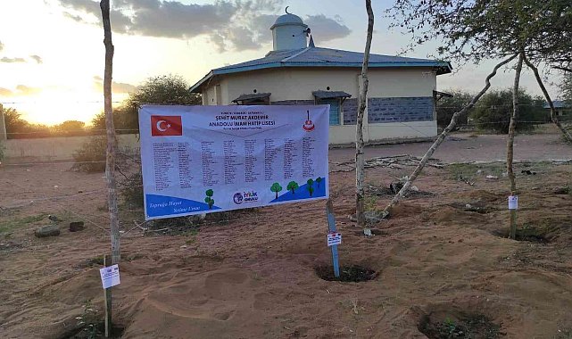 Lise öğrencilerinden Kenya&#039;ya fidan desteği