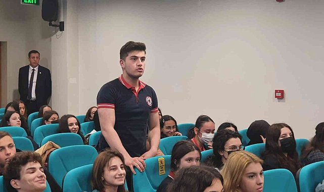 Lise öğrencilerine meslekler tanıtıldı