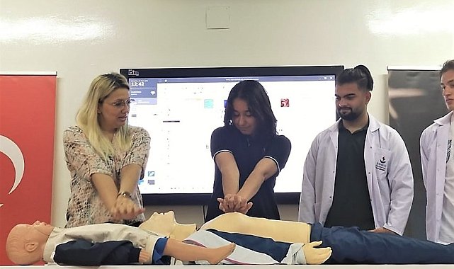 Lise öğrencilerine temel yaşam desteği verildi