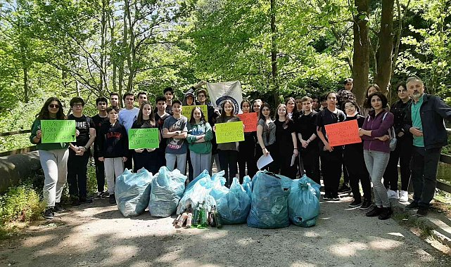 Liseli öğrenciler Uludağ'ın ormanlarını temizledi, bulduklarına kendileri de inanamadı