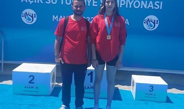 Malatyalı yüzücü Narin Dünya Şampiyonasına katılacak