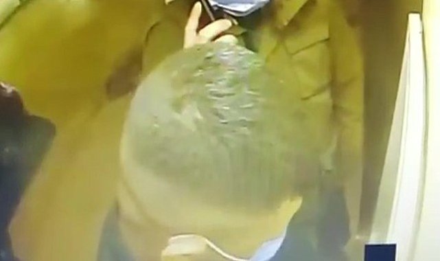 Maltepe'de ATM'ye kart kopyalama cihazı yerleştiren şahıslar yakalandı