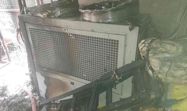 Market deposundaki yangın söndürüldü