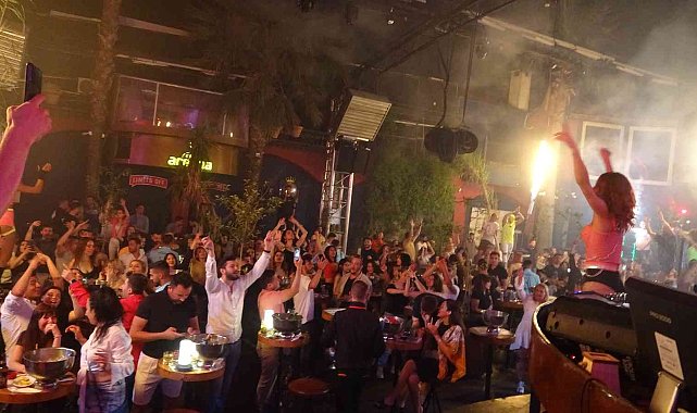 Marmaris&#039;te eğlence hız kesmeden devam ediyor