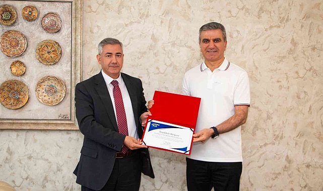 Medical Park'a en çok kadın istihdam eden şirket ödülü