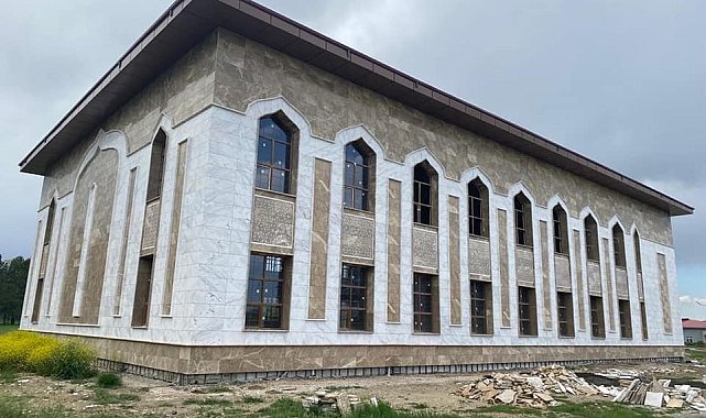Mehmetçik Camii'nde iç düzenleme çalışmaları başladı