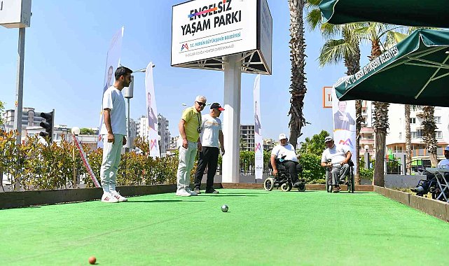 Mersin'de 'Engelsiz Bocce Turnuvası' düzenlendi