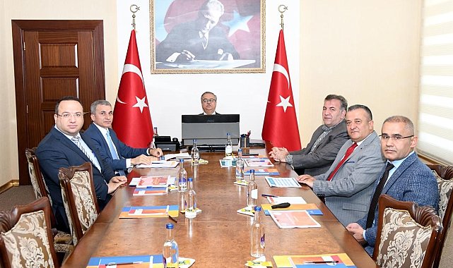 Mersin'de milli eğitim yatırımları değerlendirildi