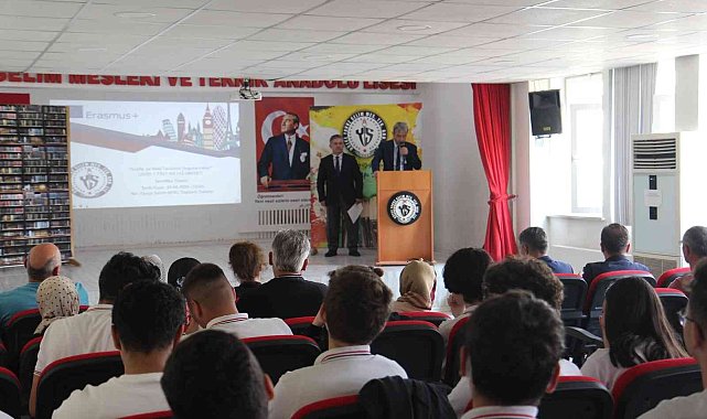 Mesleki gelişimlerini arttırdılar