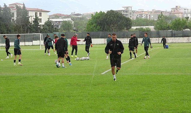 Mesut Bakkal: "Matematiksel olarak her şey bitmeden ligin ne olacağı belli olmaz"