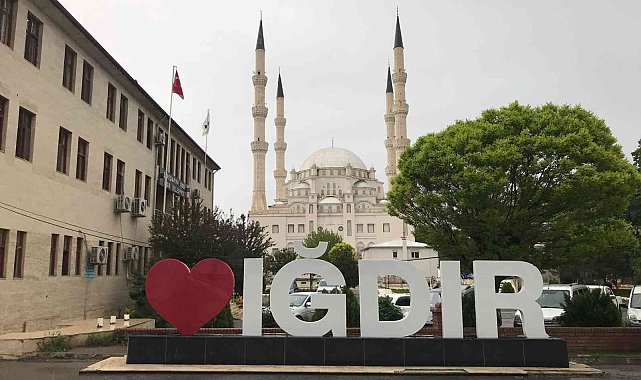 Meteoroloji uyarmıştı, Iğdır'da sağanak yağış etkili oluyor