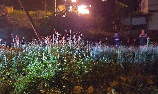 Metruk evdeki yangın korkuttu