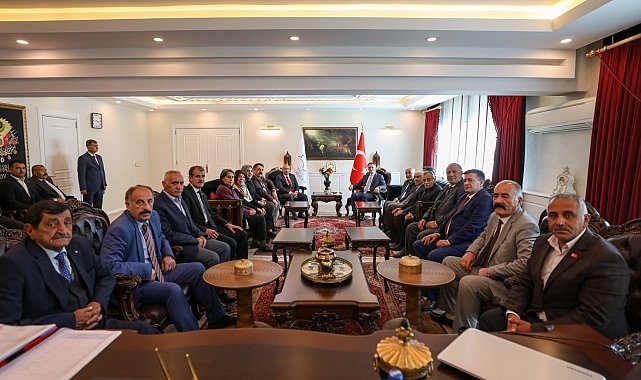 MHP heyetinden Vali Balcı&#039;ya ziyaret