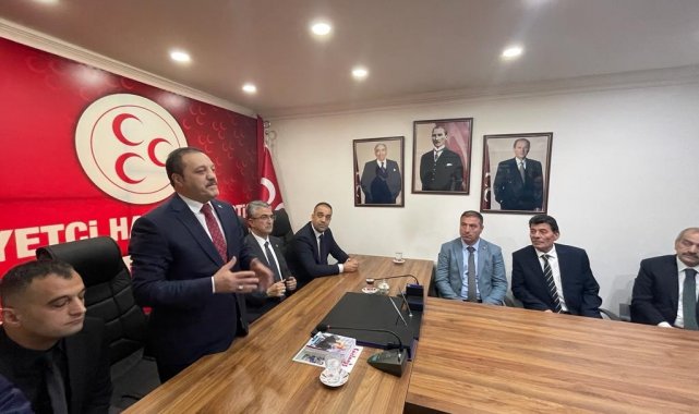 MHP'den şölen tadında bayramlaşma