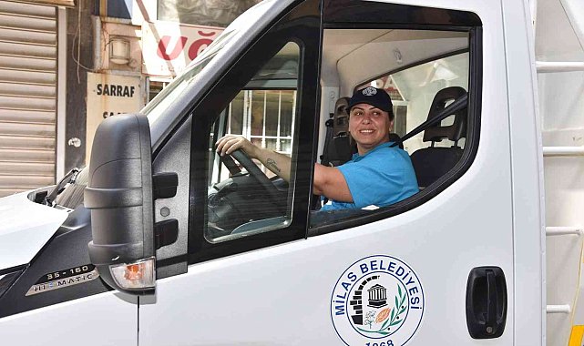Milas Belediyesi'nin ilk kadın kamyon şoförü işe başladı