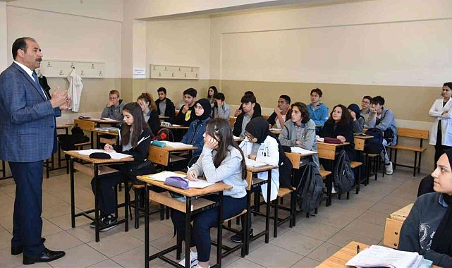 Milli Eğitim Müdürü Gün'den öğrencilere altın değerinde öğüt