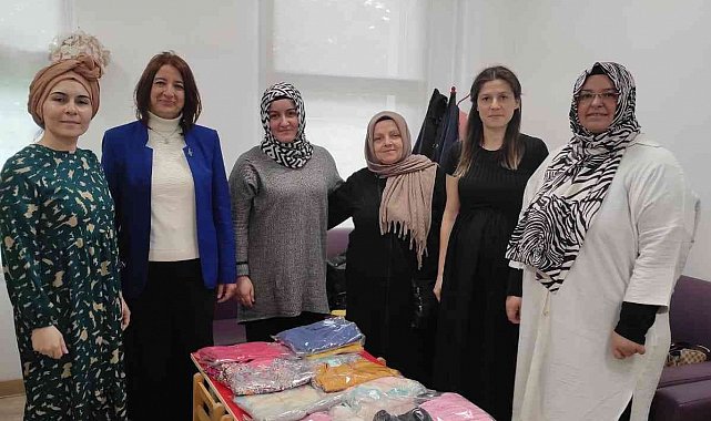 Minik ellerden yüreklere dokunan hareket