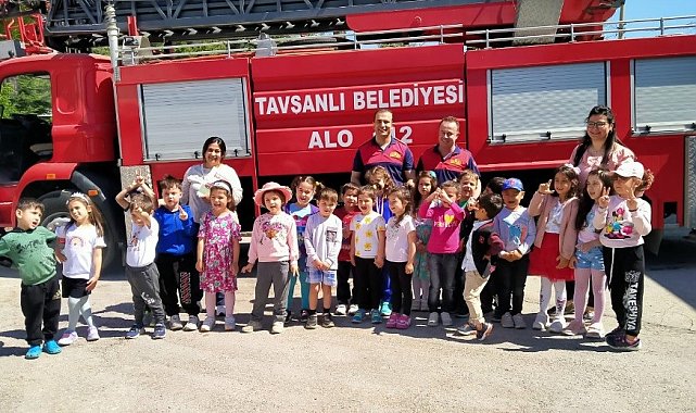 Minik öğrenciler itfaiyeci oldu